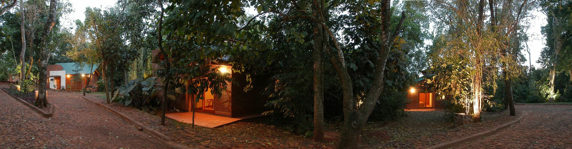 Raices Amambai Lodges Пуэрто-Игуасу Экстерьер фото