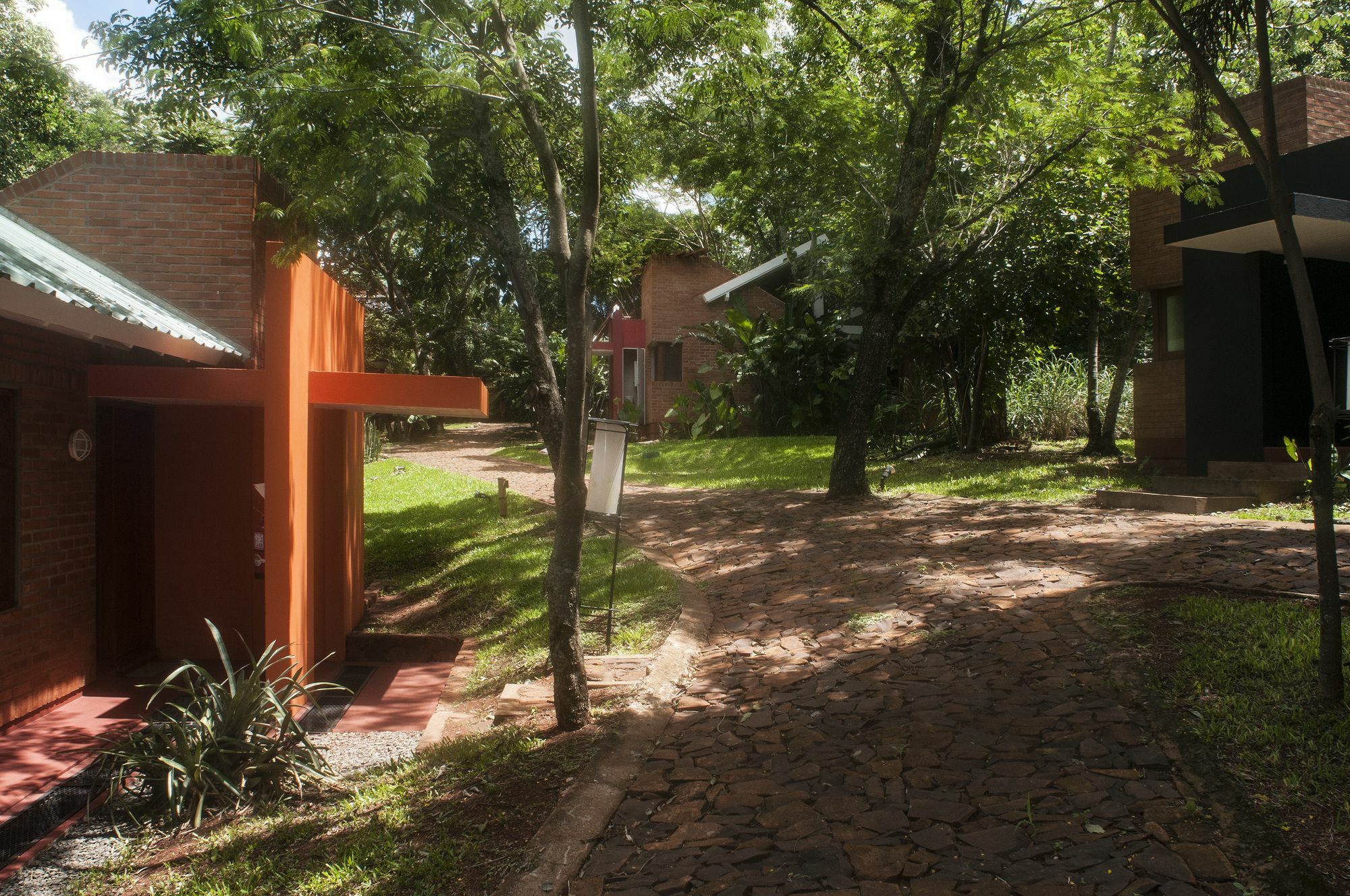 Raices Amambai Lodges Пуэрто-Игуасу Экстерьер фото